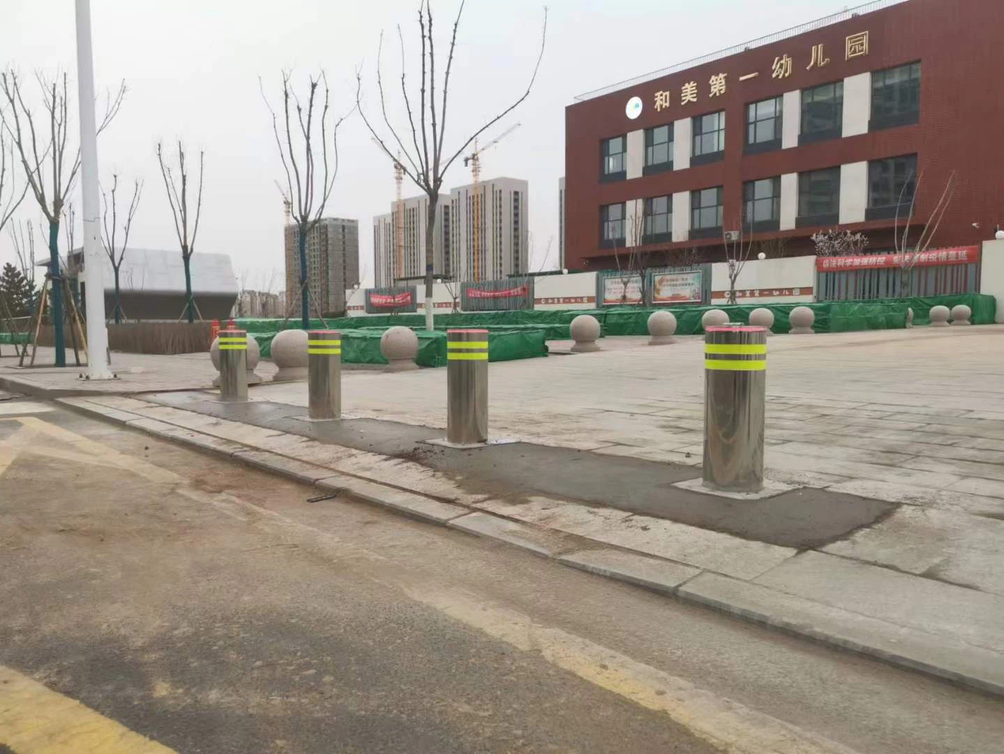 GS Automatic Hydraulic Bollard Installed at Kindergarden